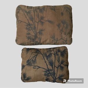 Therm-a-Rest Compressible Camping and Backpacking Pillow, Regular + Small.